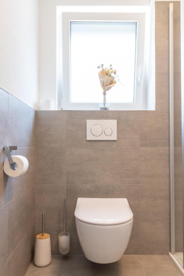 UNIQUE: Zentrumsnahe 2 Zimmerwohnung in Villingen mit Netflix 1 OG Exterior foto